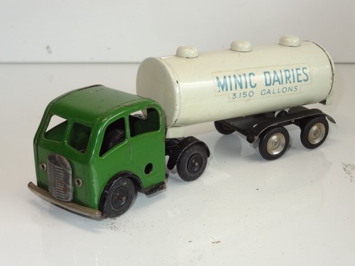 Triang minic 71m - 71m, dairies
