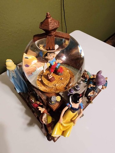 Disney pinocchio share a - pinocchio,