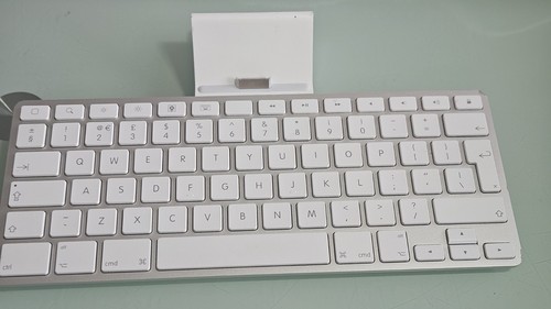 Apple a1359 ipad keyboard - ipad,