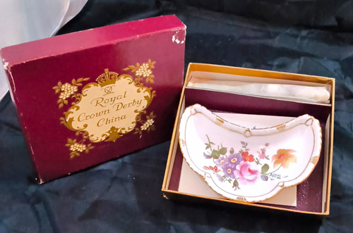 Vintage royal crown - vintage,