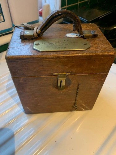 Vintage pigeon racing timer