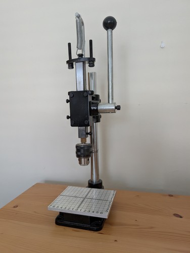 Punching press with - punching,