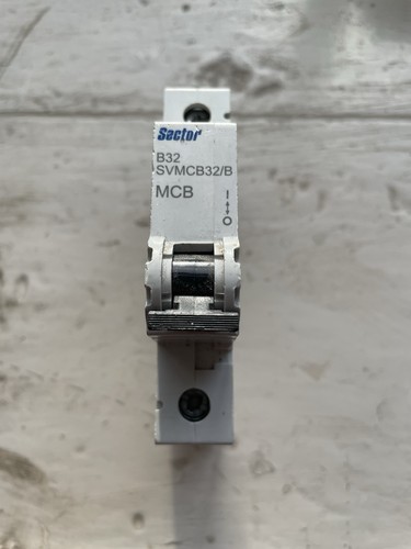 Sector svmcb32 32a 6ka type - sector, svmcb32/b