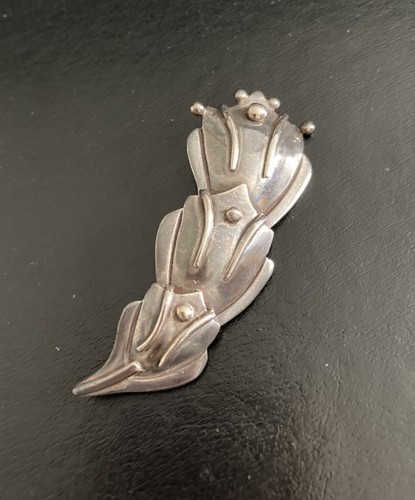 Hector aguilar brooch - aguilar,