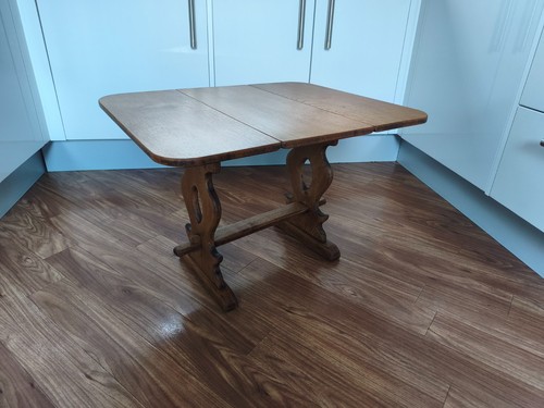Vintage oak drop-leaf