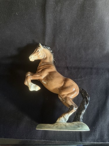 Beswick rearing welsh - beswick,