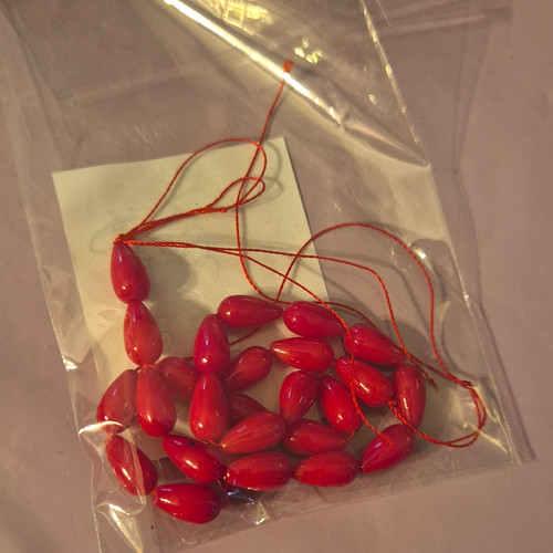 Red coral oval beads - oval, loose