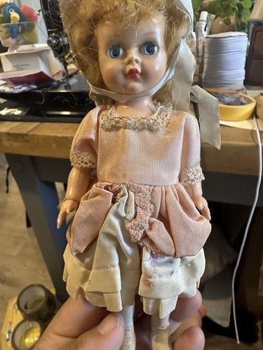 Vinatge small doll - vinatge,