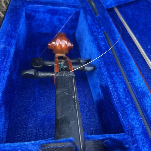 Full size violin with bow - size,