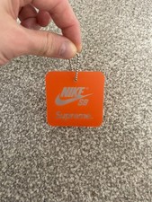Supreme x Nike SB Hangtag