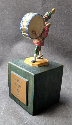 Rose miniatures 332a - 332a, drummer