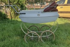 Vintage Leeway 1960s Dolls Pram 