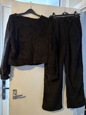Women’s Black Teddy bear Fleece Loungewear Set Size Large 12 Cropped Top.