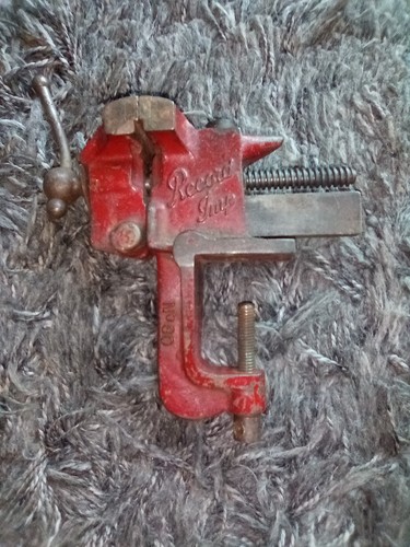 Bench vice with - vice, anvil