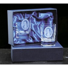 Robert Burns Whiskey Whisky Shot Glasses And Display Box