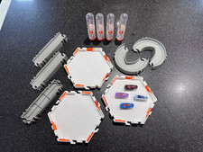 Hexbugs....4 Bugs & Some Track....All Working in Good Condition...