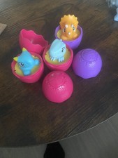 Tomy Toomies Dinosaur Children Toy dino eggs 