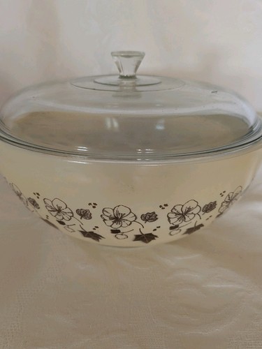 Pyrex vintage mixing bowl with - pyrex,