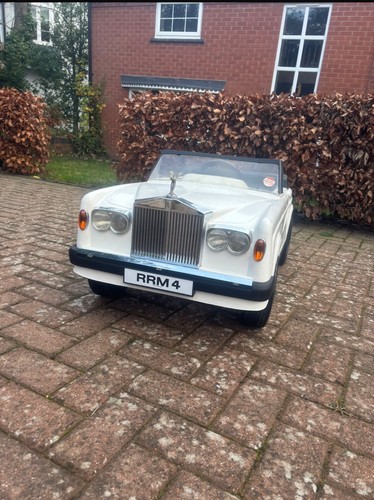 Rolls royce corniche sharna - corniche,