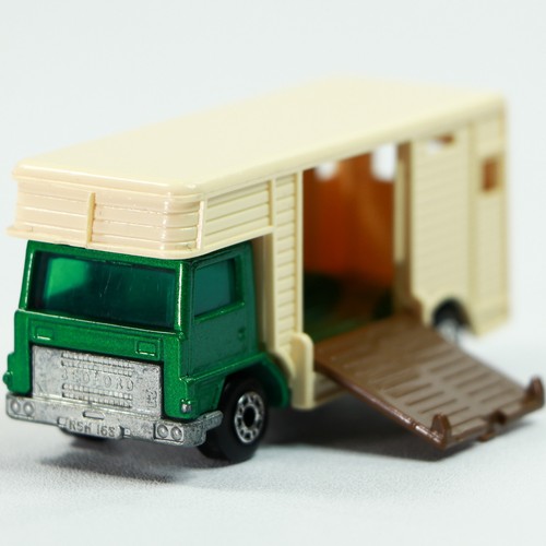 Matchbox bedford horse - matchbox,