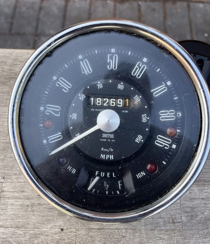 Classic morris minor speedo - classic,
