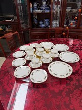 ROYAL VALE Vintage Bone China