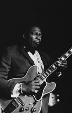 American singer songwriter