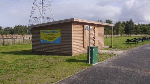 Photo 6x4 pedalo hire falkirk - pedalo,