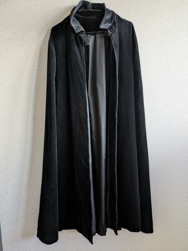 1970s black velvet cape - velvet,