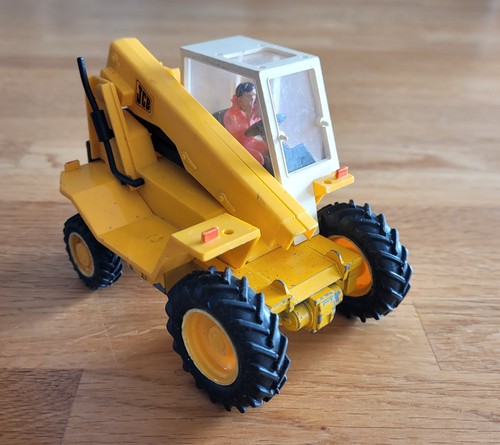 1984 britains jcb loadall - britains,