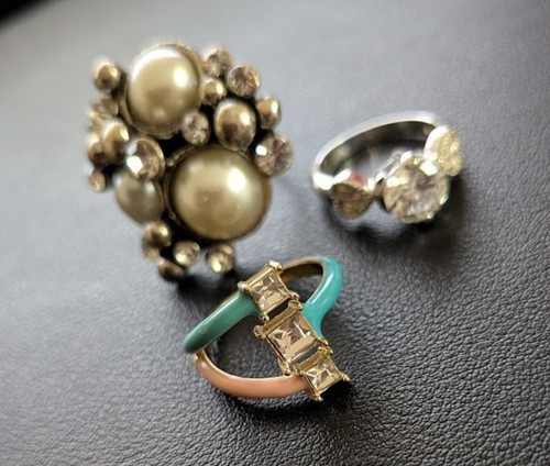 Lot vintage rhinestone - of,