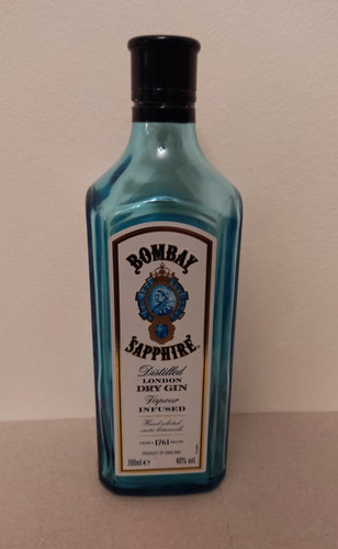 Empty bombay sapphire london - bombay,