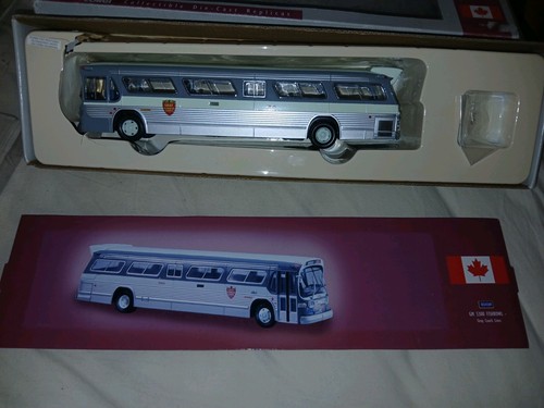 Corgi 54309 fishbowl bus - gm,
