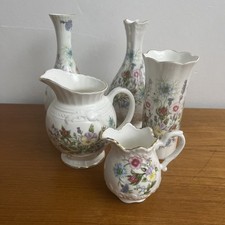 Aynsley Wild Tudor Five items including Jugs  (G7B)
