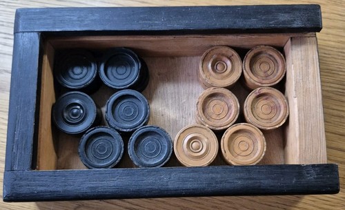 Antique daughts wooden - antique, 24