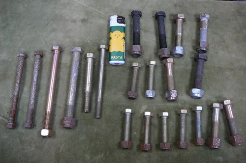 Job lot of nuts - 1.3,