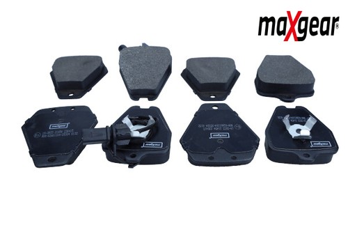 Front brake pad set - front,