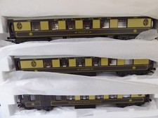 HORNBY PULLMAN CARRIAGES