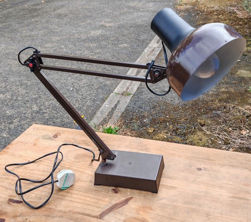 Desk lamp vintage articulated - desk, lamp.