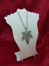 Maple Leaf Necklace Polished Silver Stainless Steel Ladies Lovely Jewellery NEW