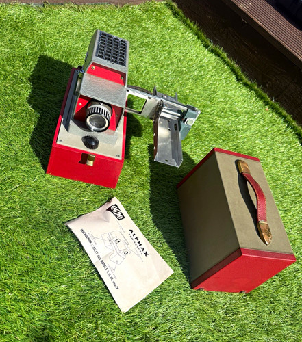 Gnome alphex slide projector - gnome,