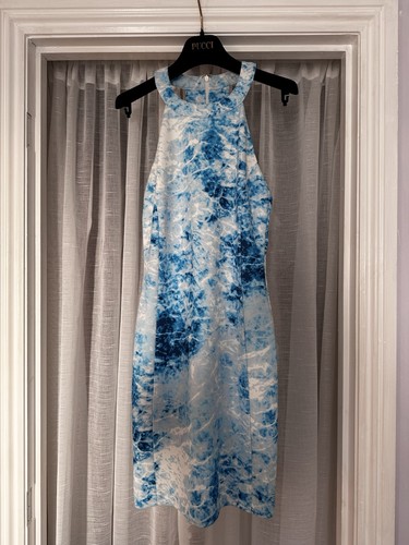 Shilla blue and white - blue,