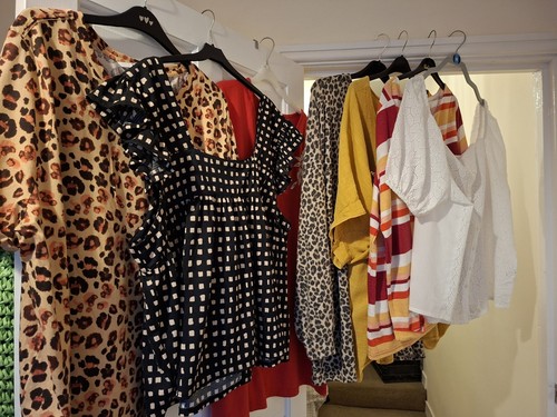 Ladies size clothes - 24,