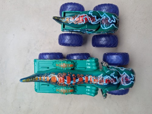Monster jam hot wheels mega - jam,