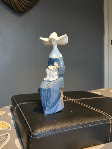 Lladro nun figurine - lladro,