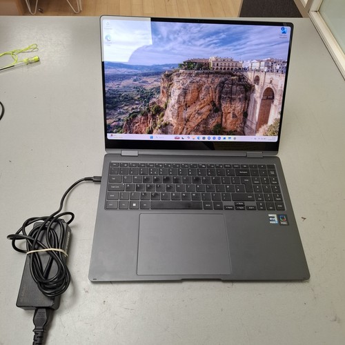 Samsung galaxy book3 - samsung,