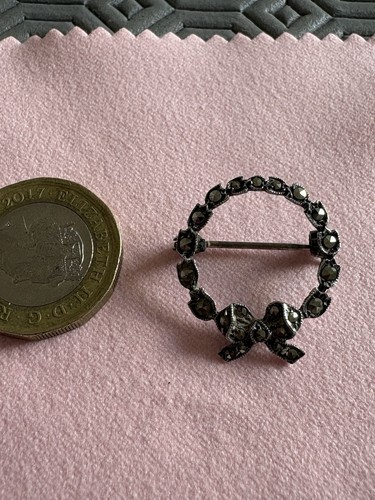 Silver marcasite brooch - silver,
