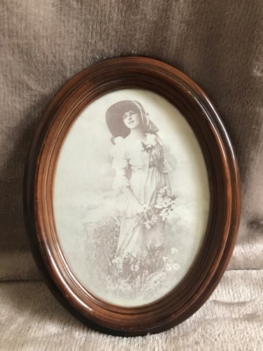 Vintage oval photo frame - oval,