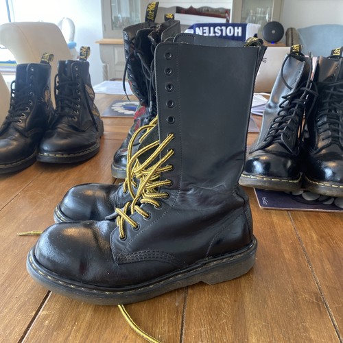 Martens airwair hole - airwair, 14