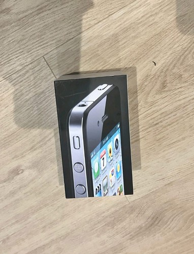 Phone - i, charger)